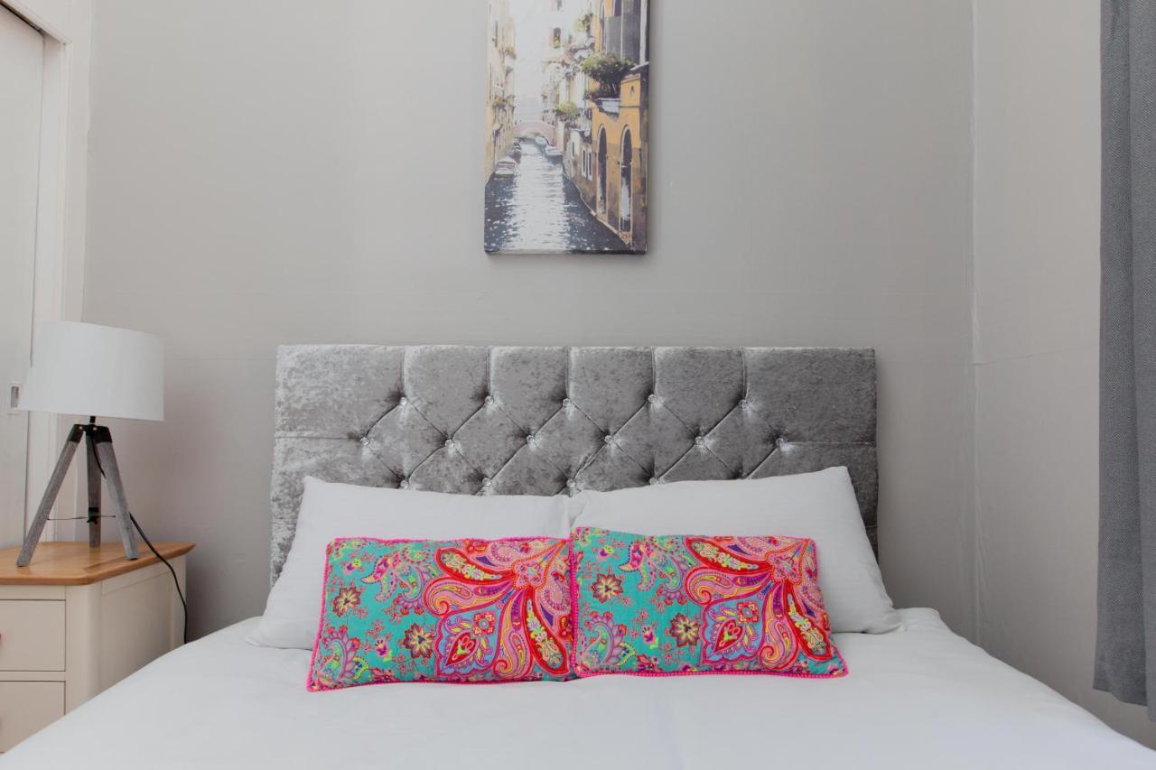 Bright & Homely City Centre Apartment Near Holyrood Эдинбург Экстерьер фото
